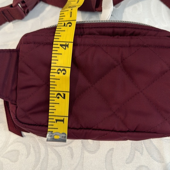 Vera Bradley Mini Belt Bag. - Picture 11 of 12